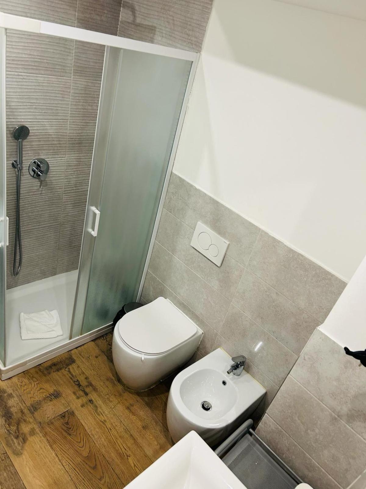 Easy Room Italy Milano Eksteriør bilde