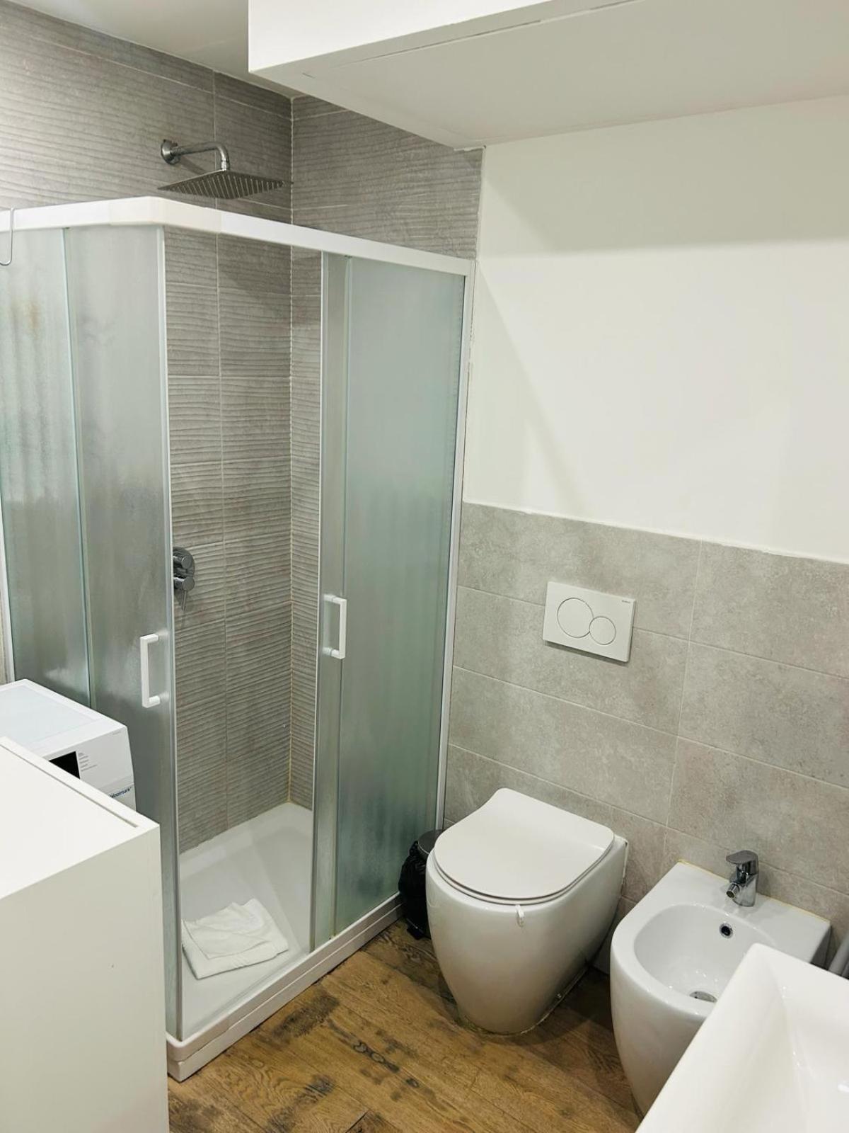 Easy Room Italy Milano Eksteriør bilde