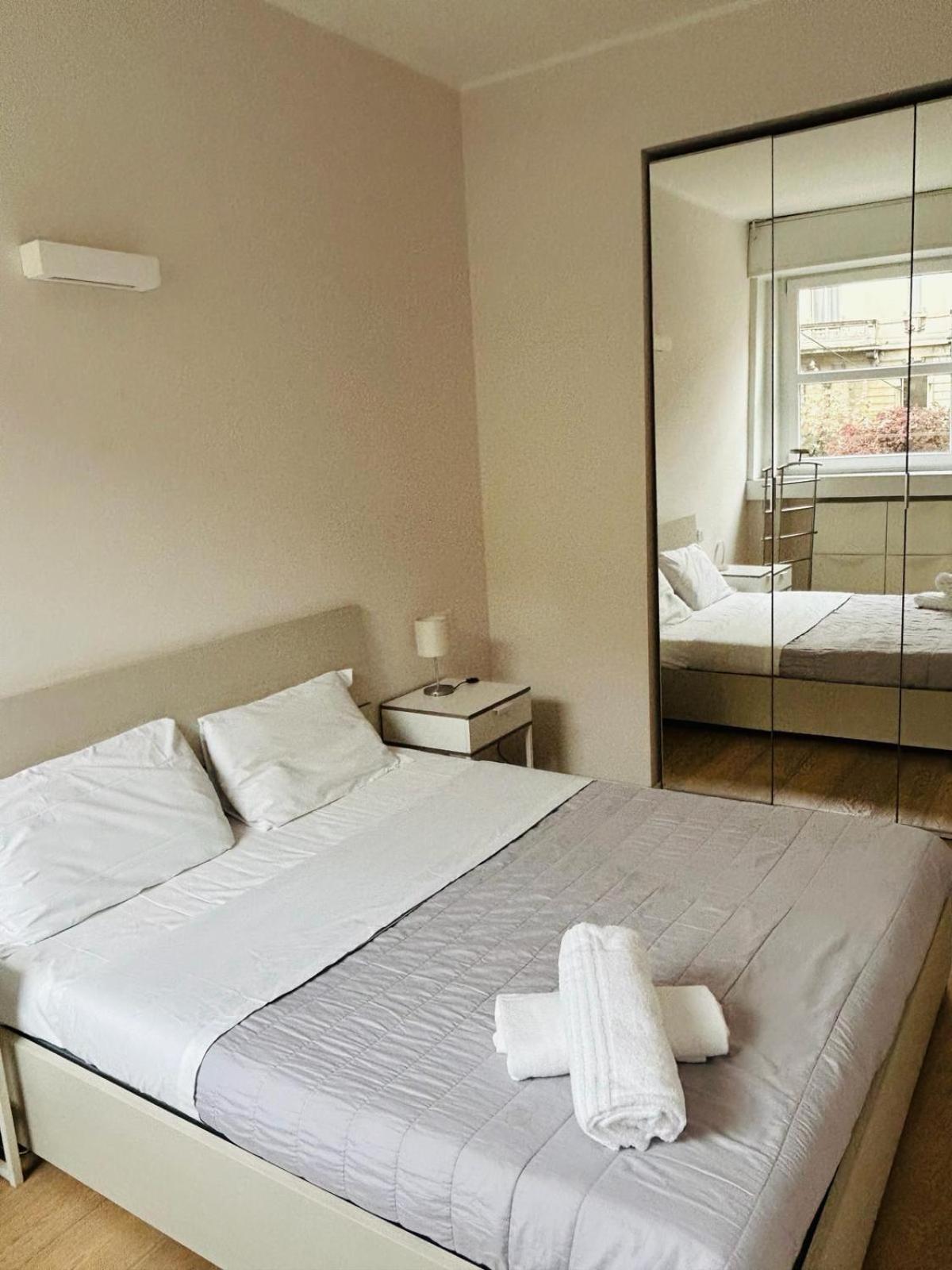 Easy Room Italy Milano Eksteriør bilde
