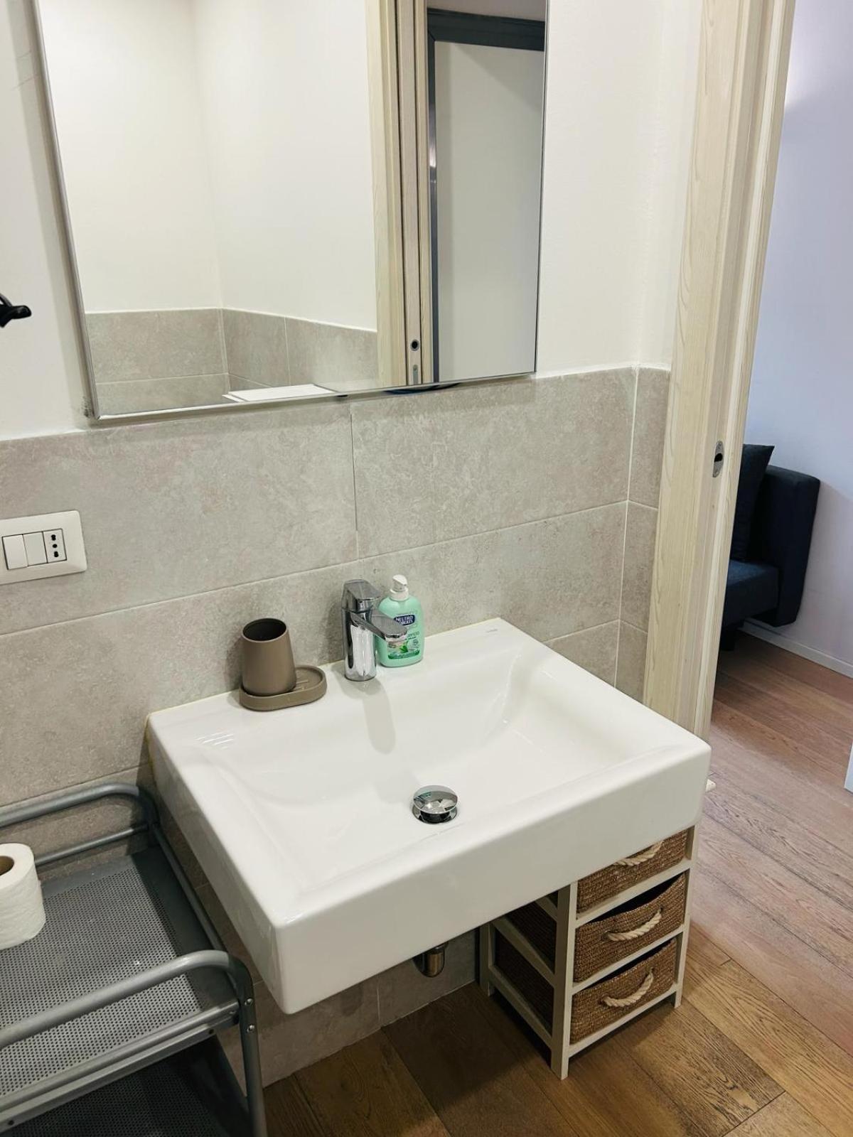 Easy Room Italy Milano Eksteriør bilde